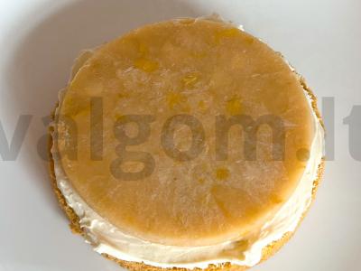 Biskvitinis tortas su kriaušių sluoksniu Žingsnis 9