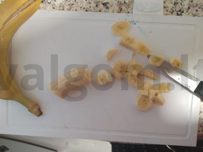 Vaisių salotas su mandarinų Žingsnis 2