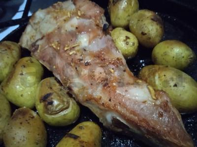 Kepti kiaulienos šonkauliukai apelsinų marinate su bulvytėmis Žingsnis 4