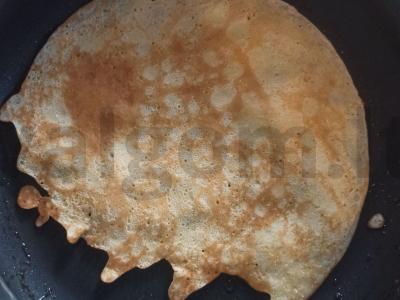 Blynai su raugintu pienu ir varške Žingsnis 2