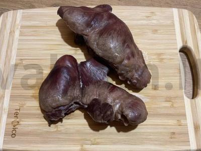 Lengvas jautienos širdies salotas su granatu Žingsnis 1