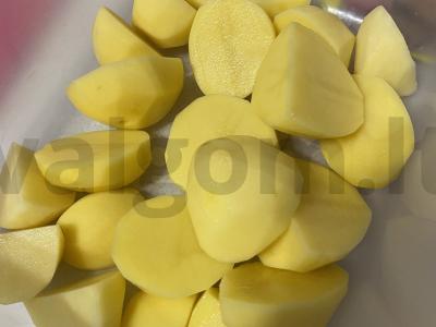 Kiauliena su keptomis bulvėmis Žingsnis 1