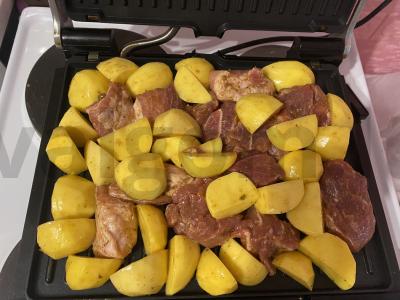 Kiauliena su keptomis bulvėmis Žingsnis 3
