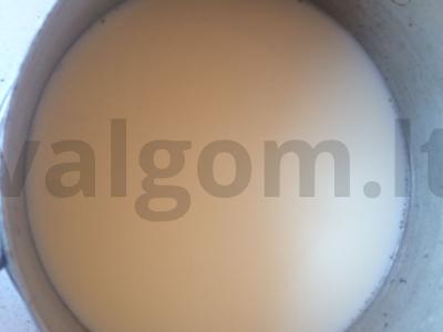 Avižinė košė su braškėmis ir bananais Žingsnis 1