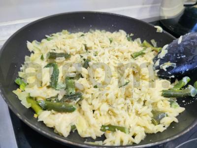 Orzo makaronai su žaliąja pupelių Žingsnis 4