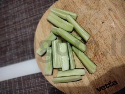 Marinuoti agurkai maišelyje Žingsnis 1