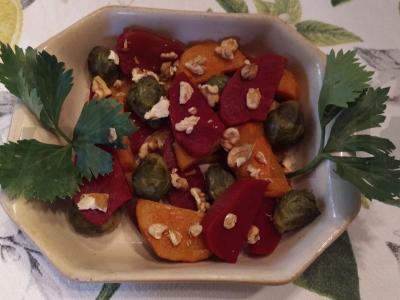 Salotos su batatu, burokėliais ir Briuselio kopūstais Žingsnis 4