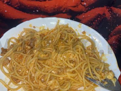 Makaronai su faršu po sūriu pagrindine nuotrauka