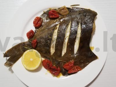 Sultinga kampinė, kepta su laimu ir vyšniniais pomidorais pagrindine nuotrauka