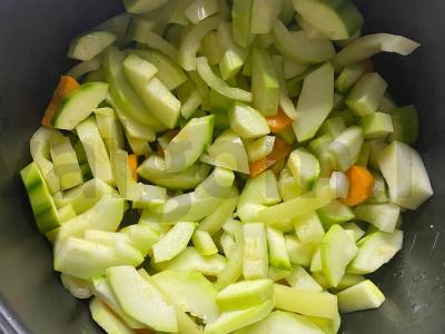 Mėsa su daržovėmis lėtoje viryklėje Žingsnis 5