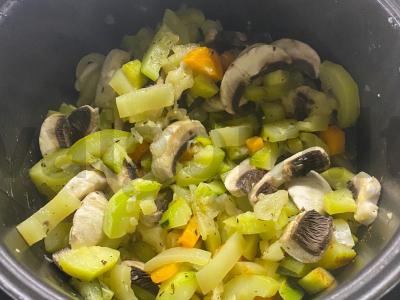 Mėsa su daržovėmis lėtoje viryklėje Žingsnis 6