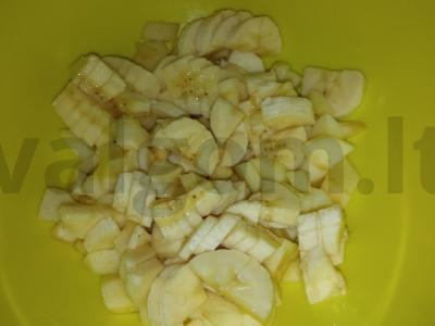 Salotas „Vaisių malonumas“ su jogurtu Žingsnis 2