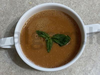 Turkiškas raudonosios lęšio sriuba pagrindine nuotrauka