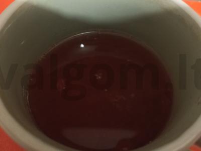 Aviečių ir raudonųjų serbentų gėrimas su ciberžole Žingsnis 2