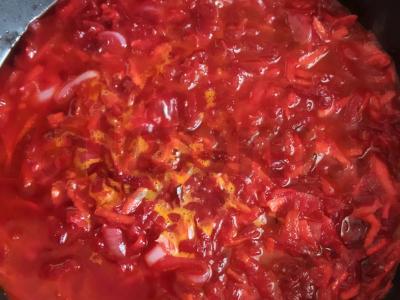 Borsčas su raudonąja burokėliais ir žolelėmis Žingsnis 2