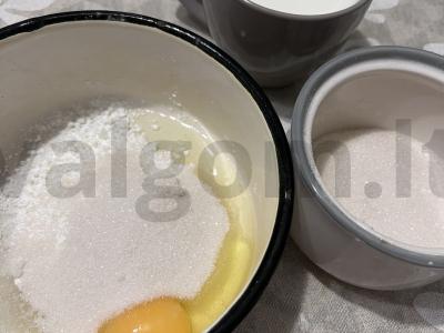 Blynų tortas su avietėmis Žingsnis 3