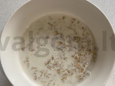 Herkulesas su varške ir vaisiais pusryčiams Žingsnis 3