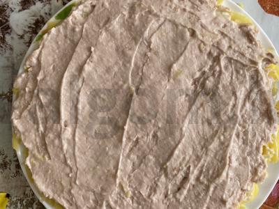 Salotos su menkės kepenimis, bulvėmis ir sūriu Žingsnis 3