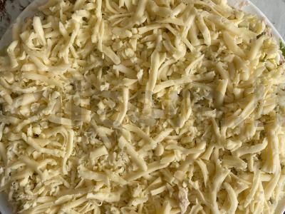 Salotos su menkės kepenimis, bulvėmis ir sūriu Žingsnis 5