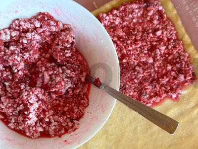 Varškės ir aviečių pyragas ant trapios tešlos Žingsnis 4