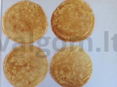 Nuostabūs blynai iš rauginto pieno Žingsnis 2