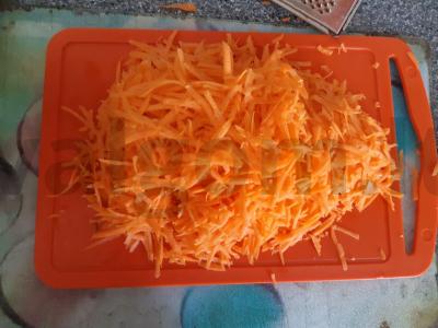 Žiemos salotas „Korejietiški agurkai“ Žingsnis 2