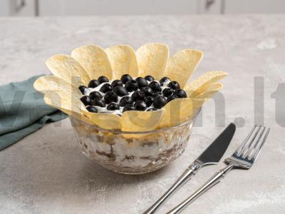 Saulėgrąžų salotos su traškučiais ir vištiena pagrindine nuotrauka