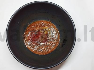 Kiaulienos šlaunelės karijoje su kokosų pienu Žingsnis 2