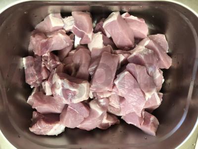 Šašlykas iš kiaulienos obuolių sultyse Žingsnis 1