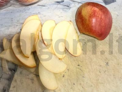 Šiltas traškus salotas su moliūgu ir obuoliais Žingsnis 6