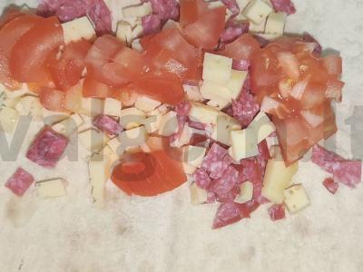 Tortilija su sūriu ir saliami Žingsnis 2