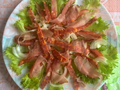 Salotas su džiovinta dešra ir prosciutto Žingsnis 3