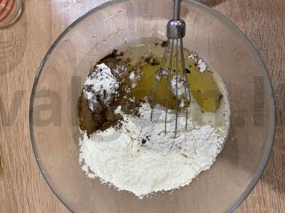 Šokoladiniai keksiukai su linų sėmenų aliejumi Žingsnis 4