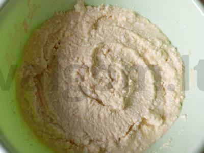 Sūrio blynai su mėgstamu uogiene Žingsnis 1