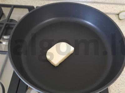 Kailinis triušis, troškintas grietinėje Žingsnis 2