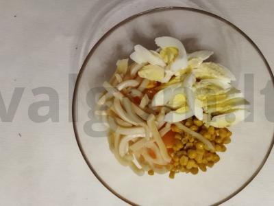 Paprastas kalmarų salotas Žingsnis 1