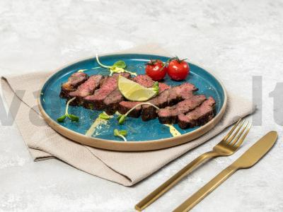 Antrekotas iš jautienos ant grilio pagrindine nuotrauka