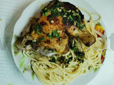 Vištiena tapaka pagrindine nuotrauka