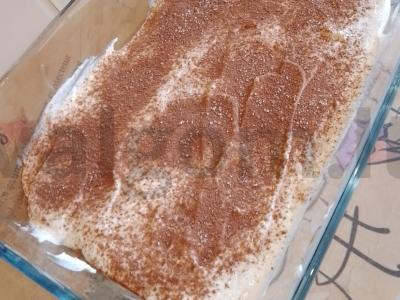 Tortas „Tiramisu“ su varške ir grietine pagrindine nuotrauka
