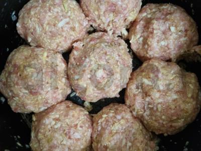 Patingėti kopūstai lėtoje viryklėje be aliejaus Žingsnis 2