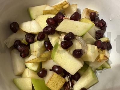 Vaisių salotas „Havajų“ su granatais ir riešutais Žingsnis 4