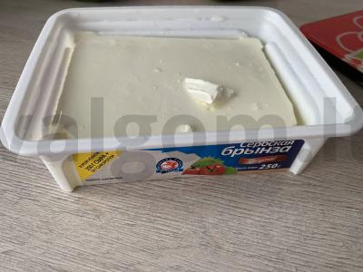 Graikiškas salotas iš keturių ingredientų Žingsnis 4