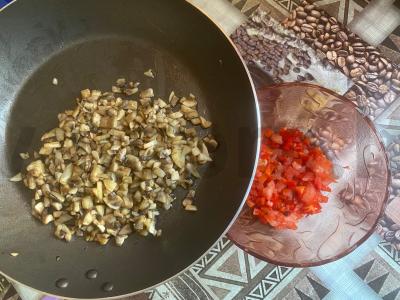 Pica „Dūševnaja“ su vištiena, dešra ir sūriu Žingsnis 8