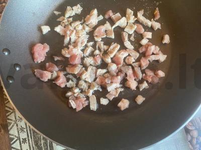 Pica „Dūševnaja“ su vištiena, dešra ir sūriu Žingsnis 11