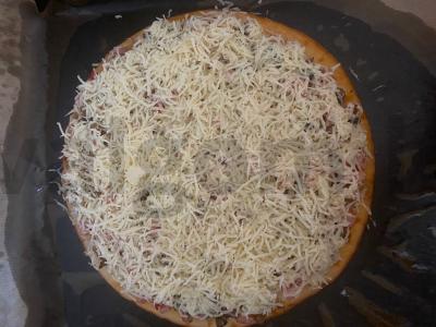 Pica „Dūševnaja“ su vištiena, dešra ir sūriu Žingsnis 18