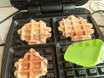 Varškės vafliai su avinžirnių ir linų sėmenų miltais Žingsnis 3