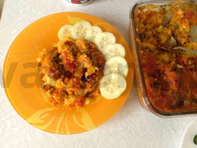 Rizotas, keptas su daržovėmis ir žolelėmis orkaitėje pagrindine nuotrauka