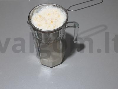 Pieninis limonadas su kondensuotu pienu Žingsnis 3