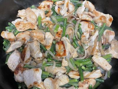 Vištiena sojų padaže su garnyru Žingsnis 3