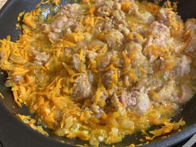 Bulvės su kiaulienos troškiniu Žingsnis 4